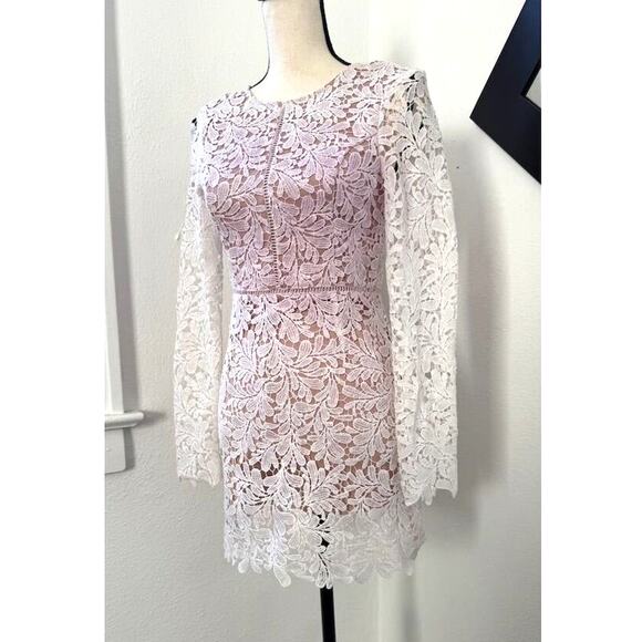 NWOT Lavender Ombre Lace Romper Mini Dress w/ Shorts Womens S Party/Cocktail - Picture 3 of 9